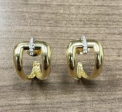 Earrings in Yellow Gold 18k with Diamond