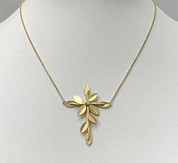 Necklace in Yellow Gold 18k with Diamond